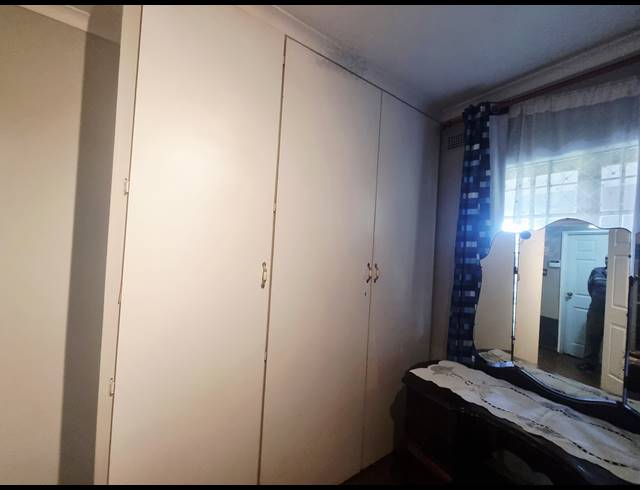 5 BEDROOM HOUSE FOR SALE IN RICHEM